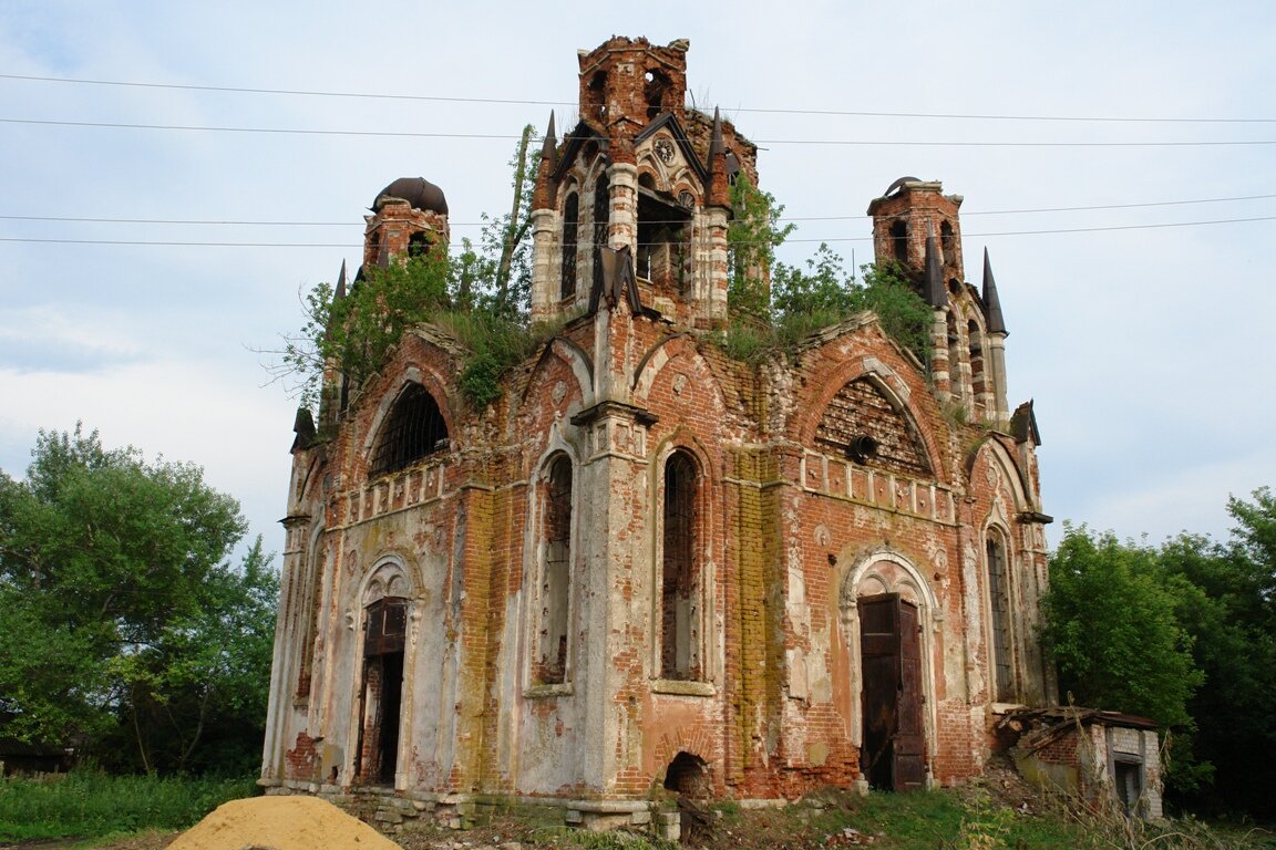  храм Казанской иконы Божией Матери 1837 г. был построен помещиком Симеоном Алексеевичем Викулиным 