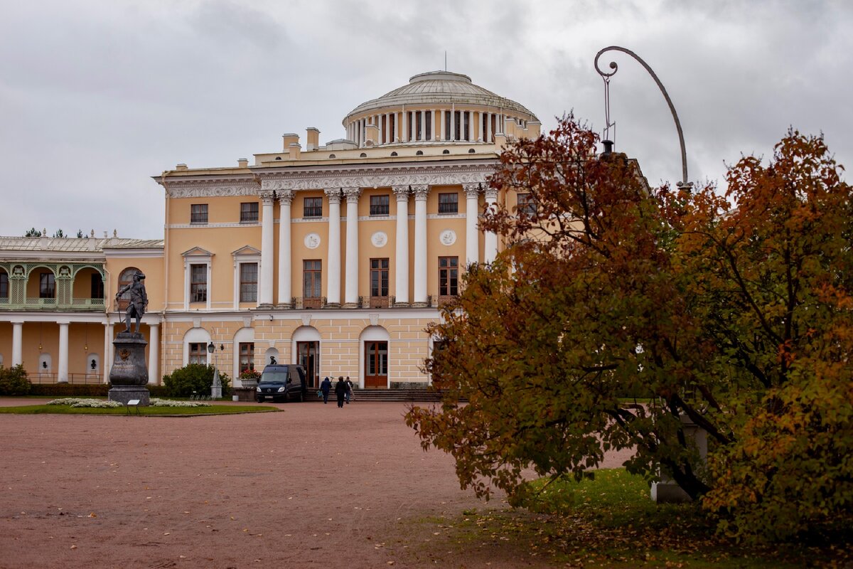 Большой Павловский дворец