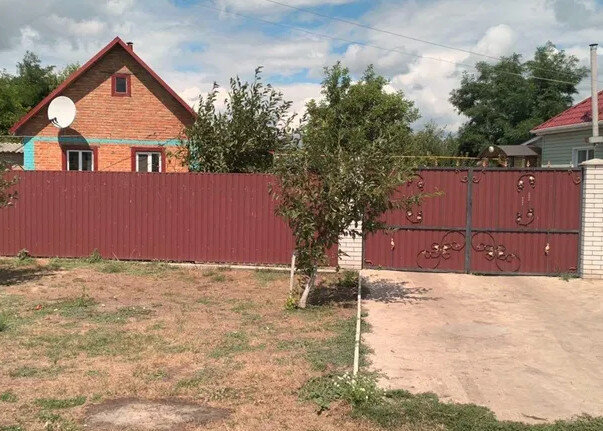 Двор в частном доме. Фото взято из открытых источников.