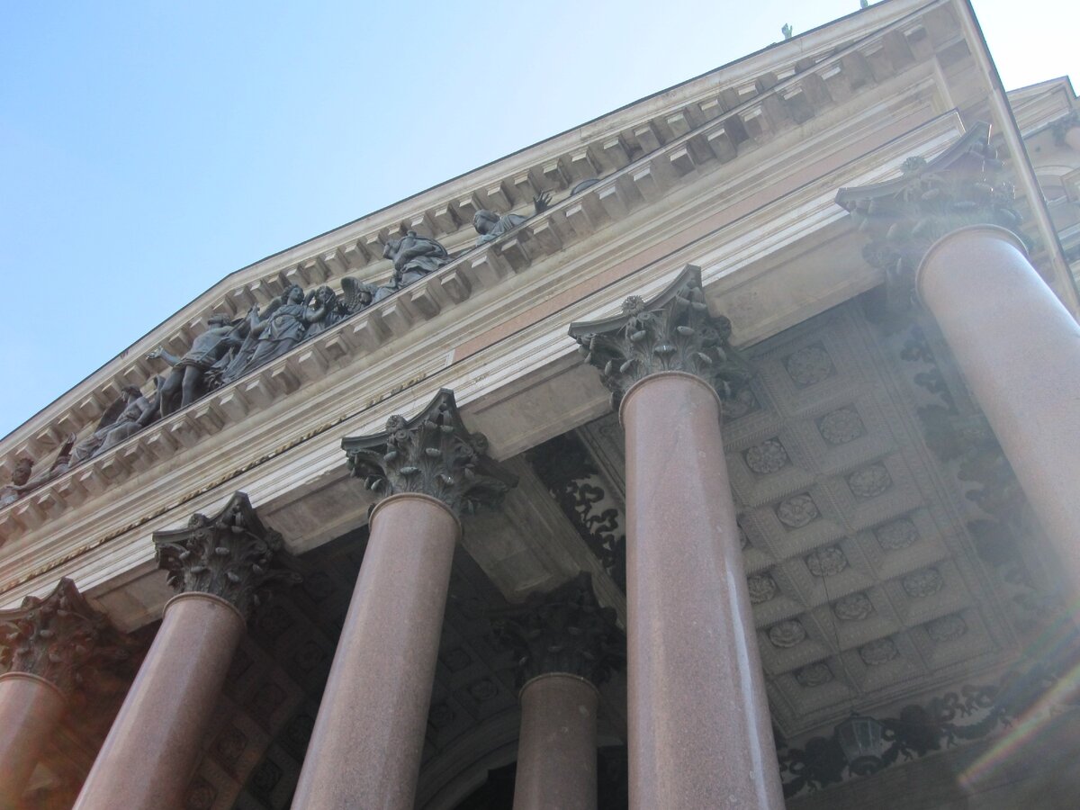 Лепнины Исаакиевского собора