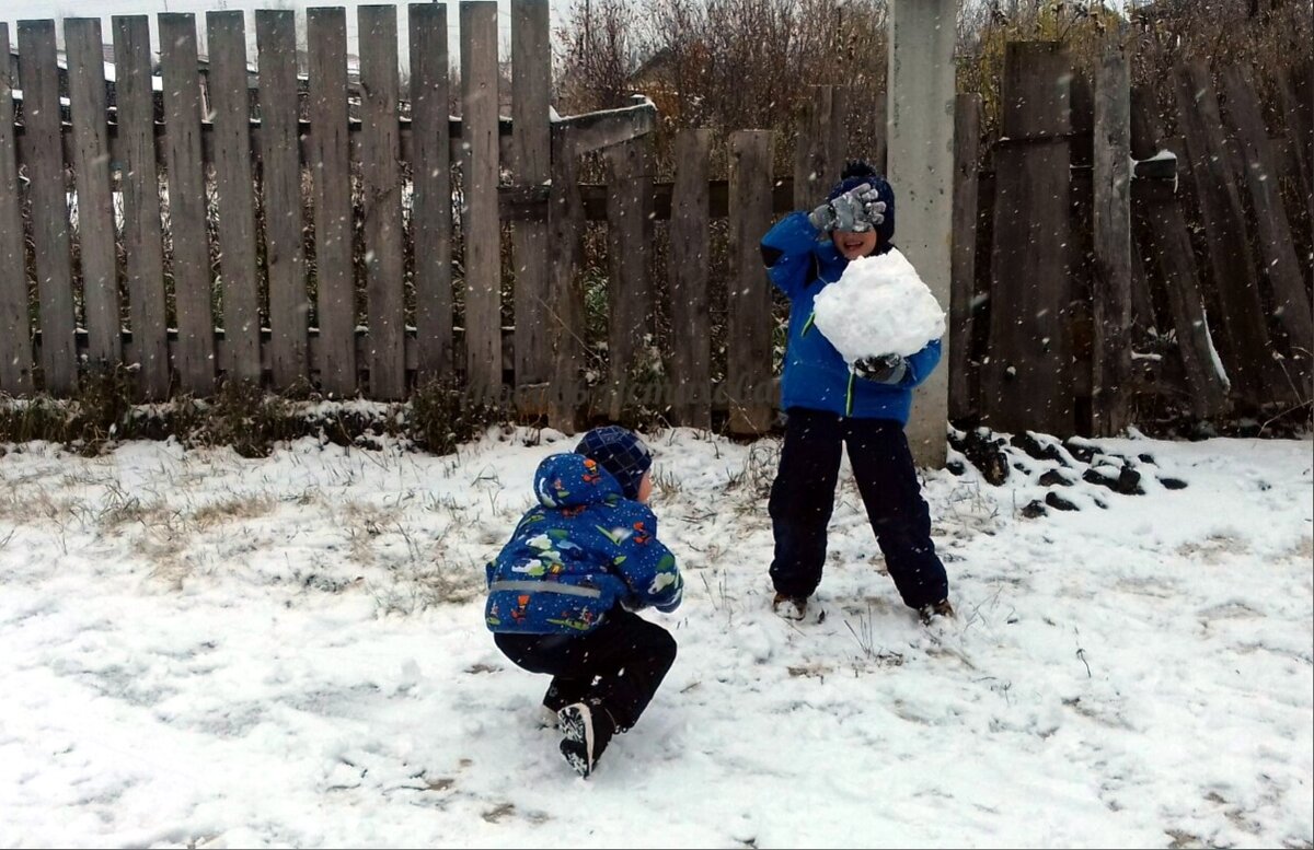 Всё находится в наших руках. Мы можем самостоятельно выстроить тот уровень жизни, какой пожелаем. Главное определиться с тем, чего мы хотим на самом деле и начать делать.