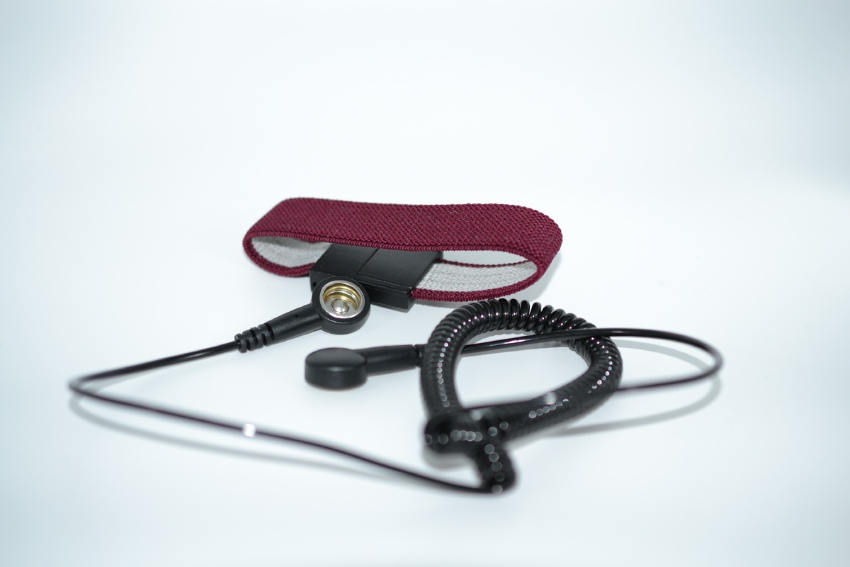 Тканевый антистатический браслет 