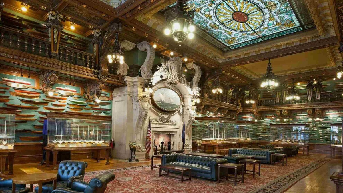 Яхт клуб в Нью Йорке, где хранился Кубок Америки