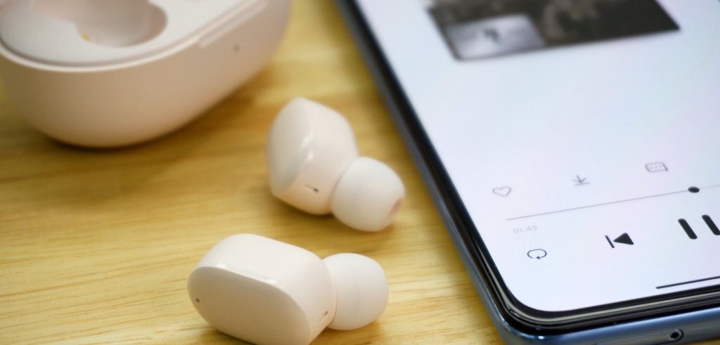 Наушники получили сенсорное управление