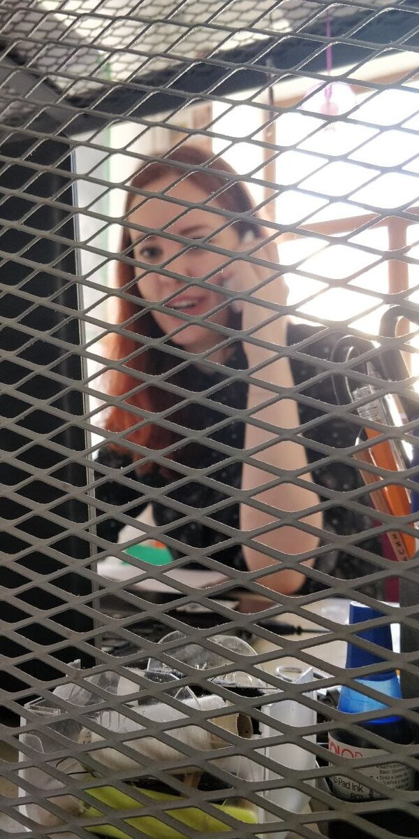 Работа в сфере обслуживания - тяжёлый труд, который, к сожалению, не всегда является выбором (фото из личного архива автора) 