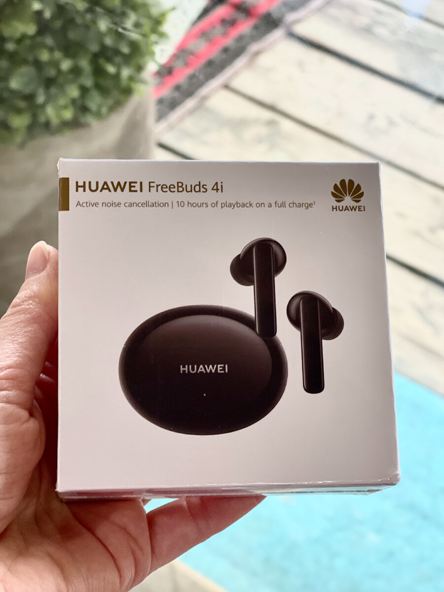 фото беспроводных наушников FreeBuds 4i от Huawei