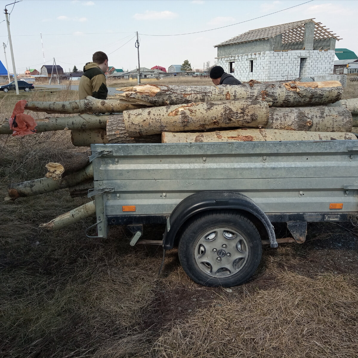 "Готовь сани летом... и дрова тоже" )))