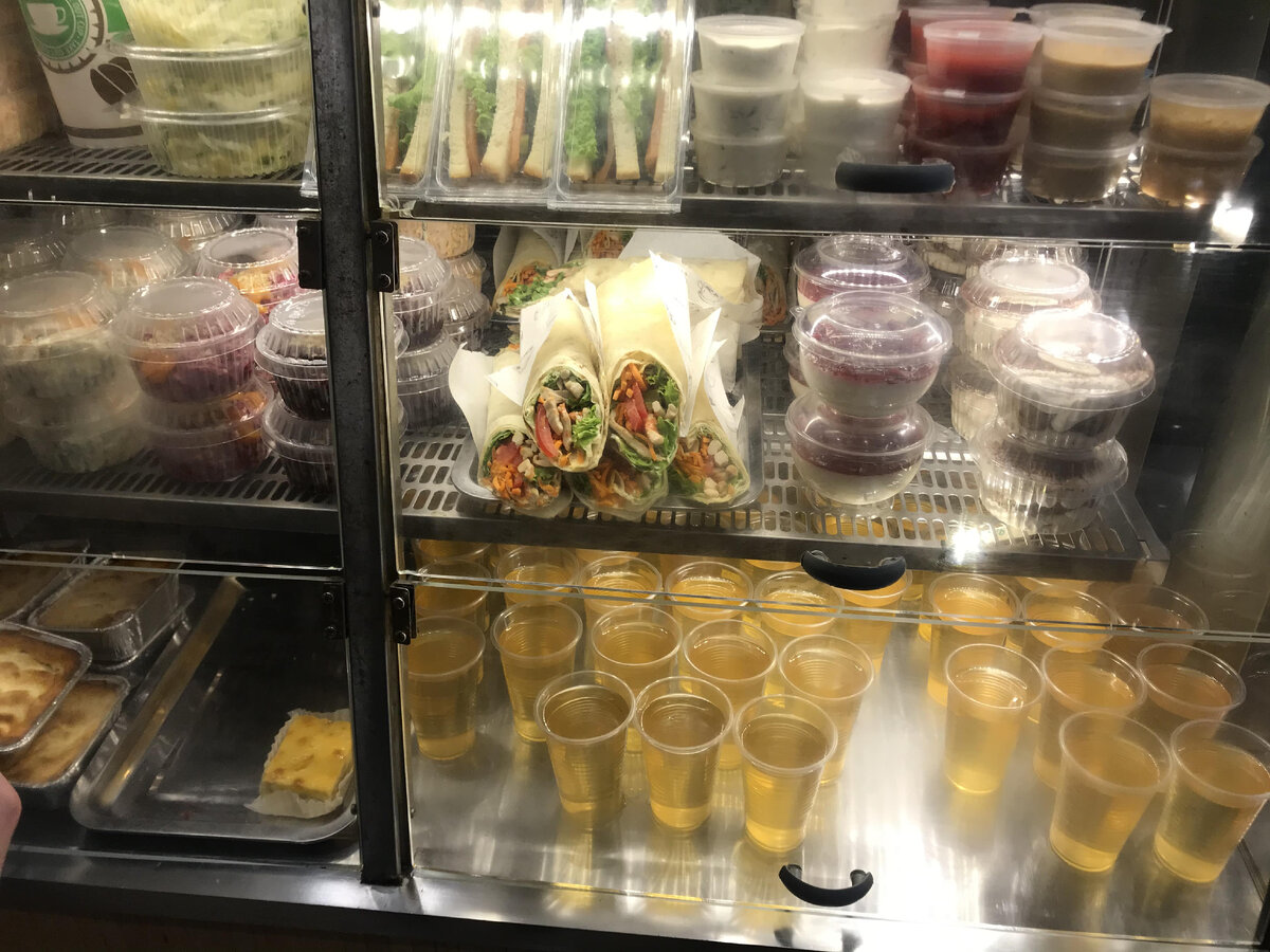 Брали с собой вот такие симпатичные шавермы.