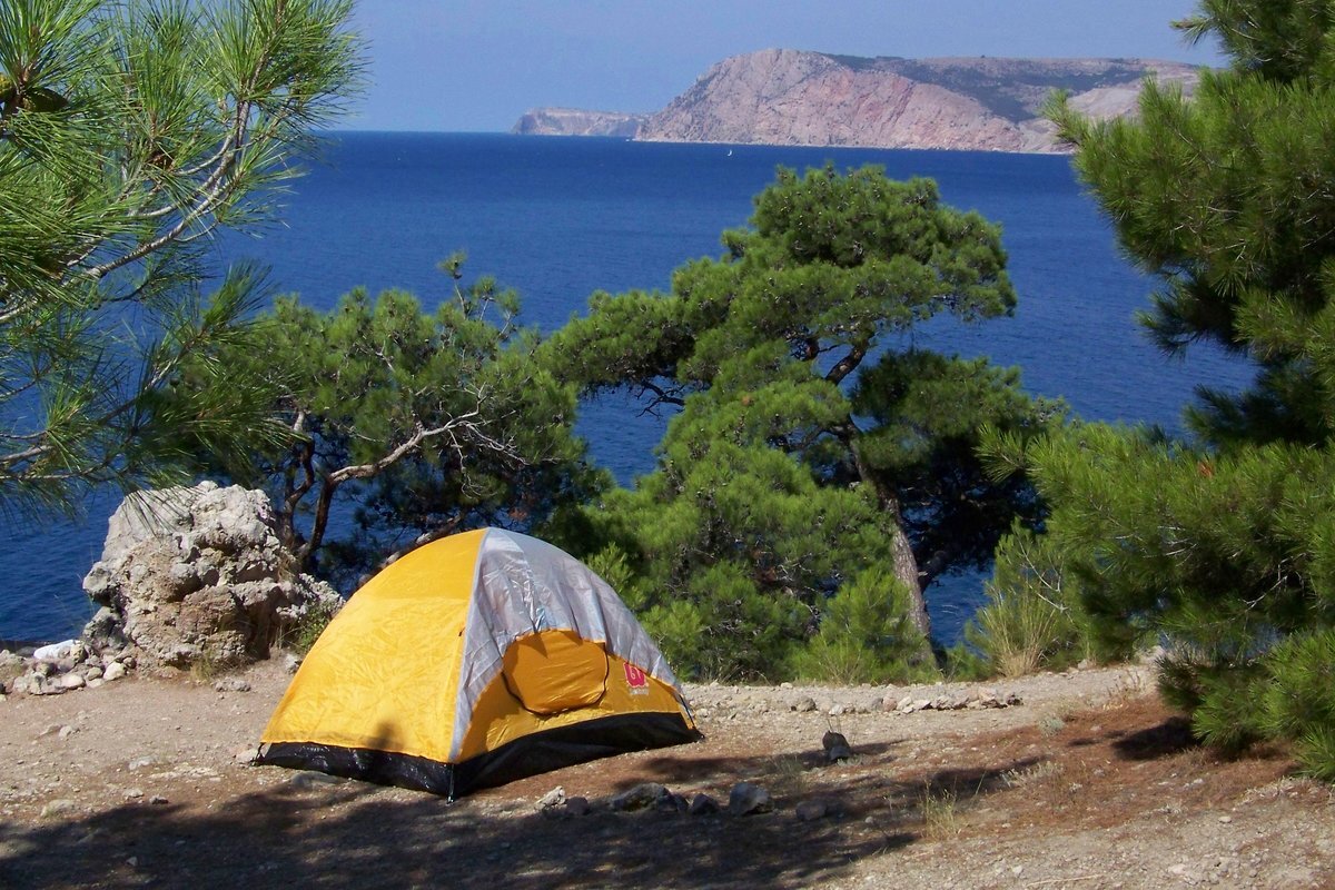 В палатках на черном море