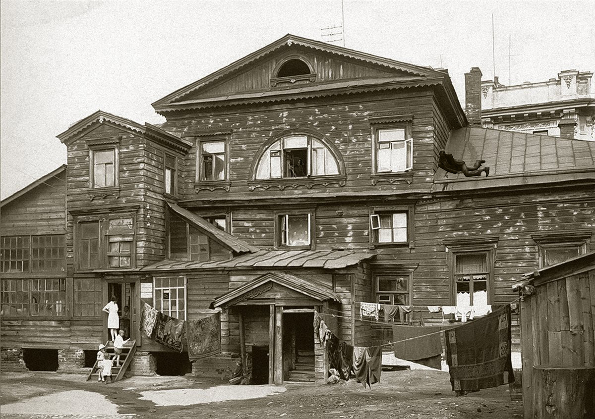 2. большой дом