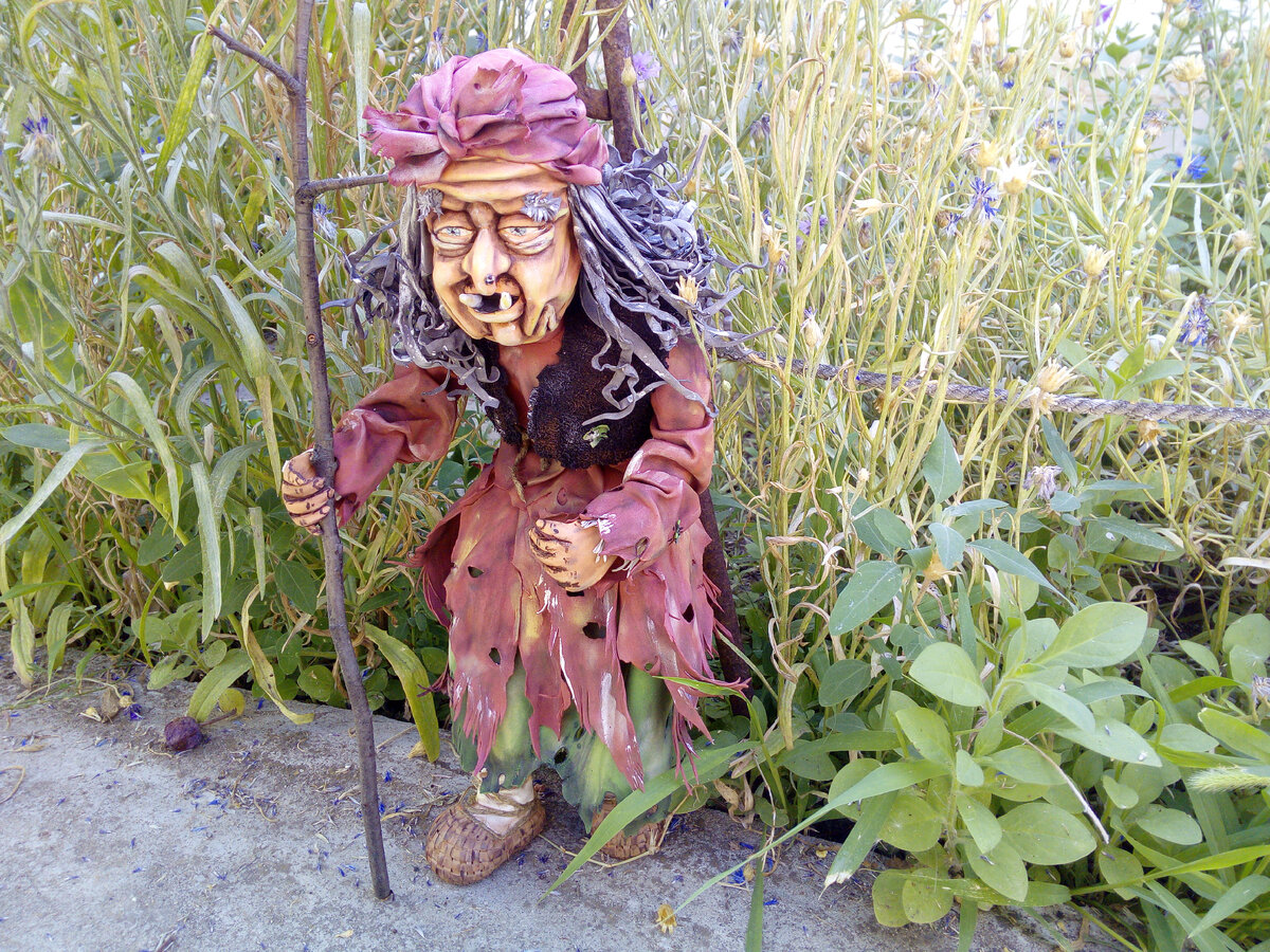 Яга из фоамирана.Фото из личного архива