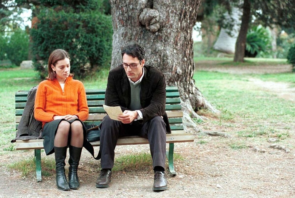 Кадр из фильма "Окно напротив "