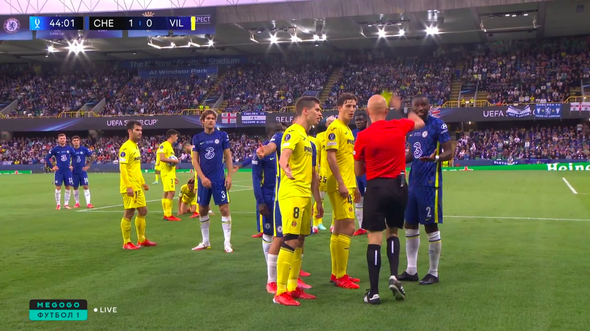 Желтая карточка защитнику Челси Рюдегеру.