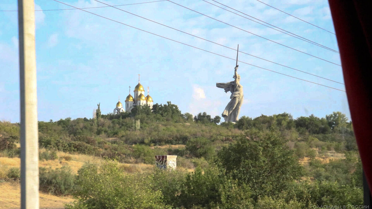 Вид из окна нашего поезда. Фото: из личного архива