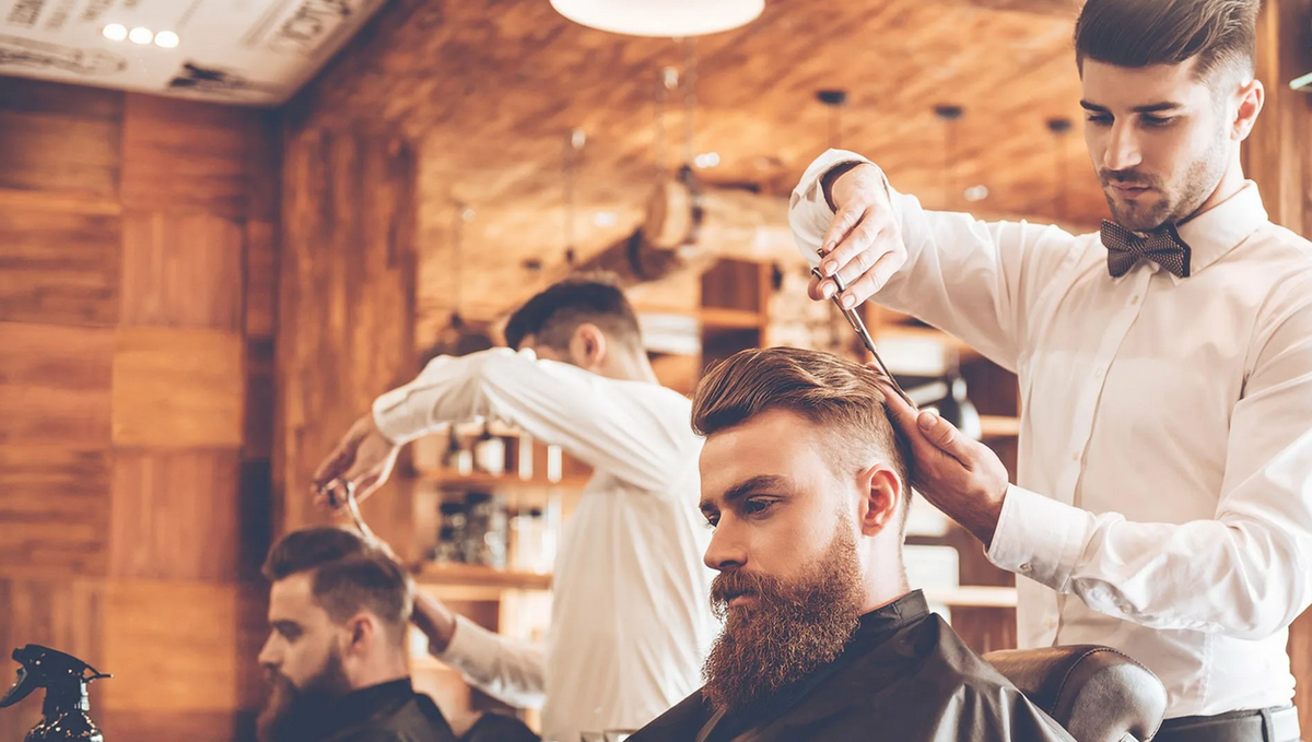 Мужской барбершоп. Мужская парикмахерская Barbershop. Баннер для мужской парикмахерской. Реклама мужской парикмахерской. Мужская парикмахерская баннер.