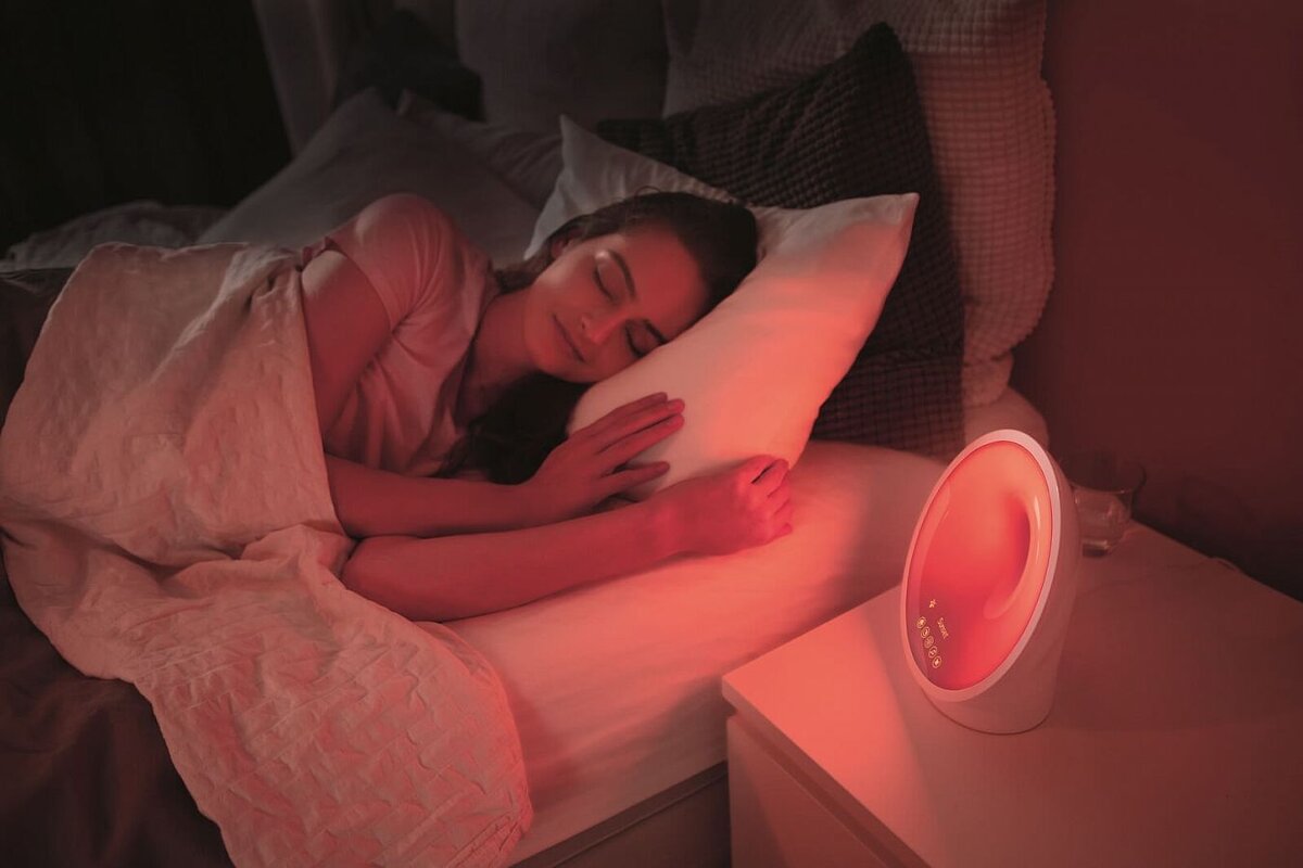 Умный будильник, фото: сток