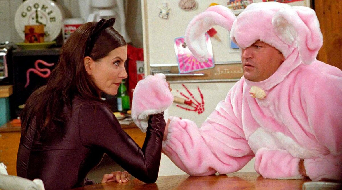 The One with the Halloween Party / Friends / Warner Bros. Television