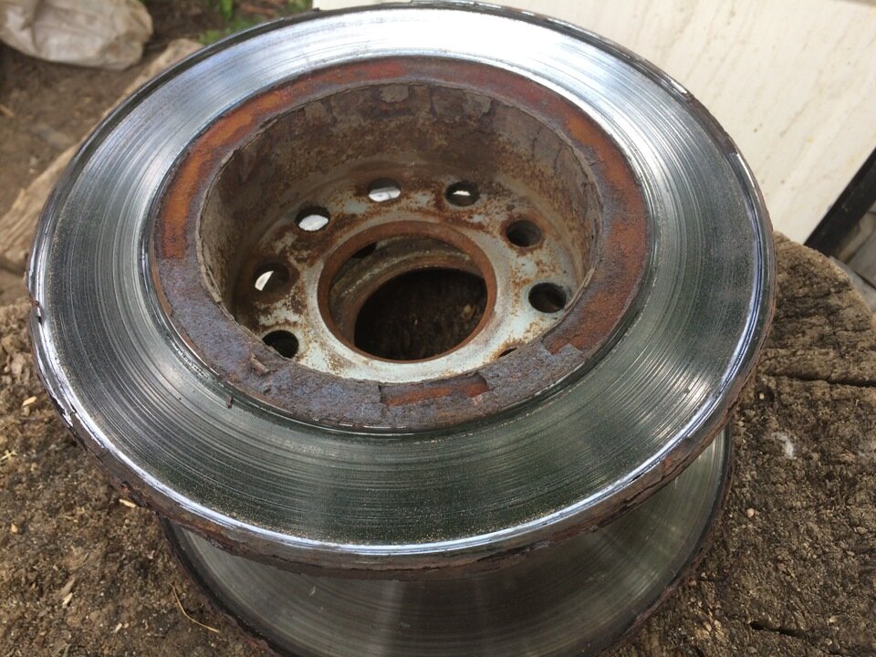 Изношенный тормозной диск