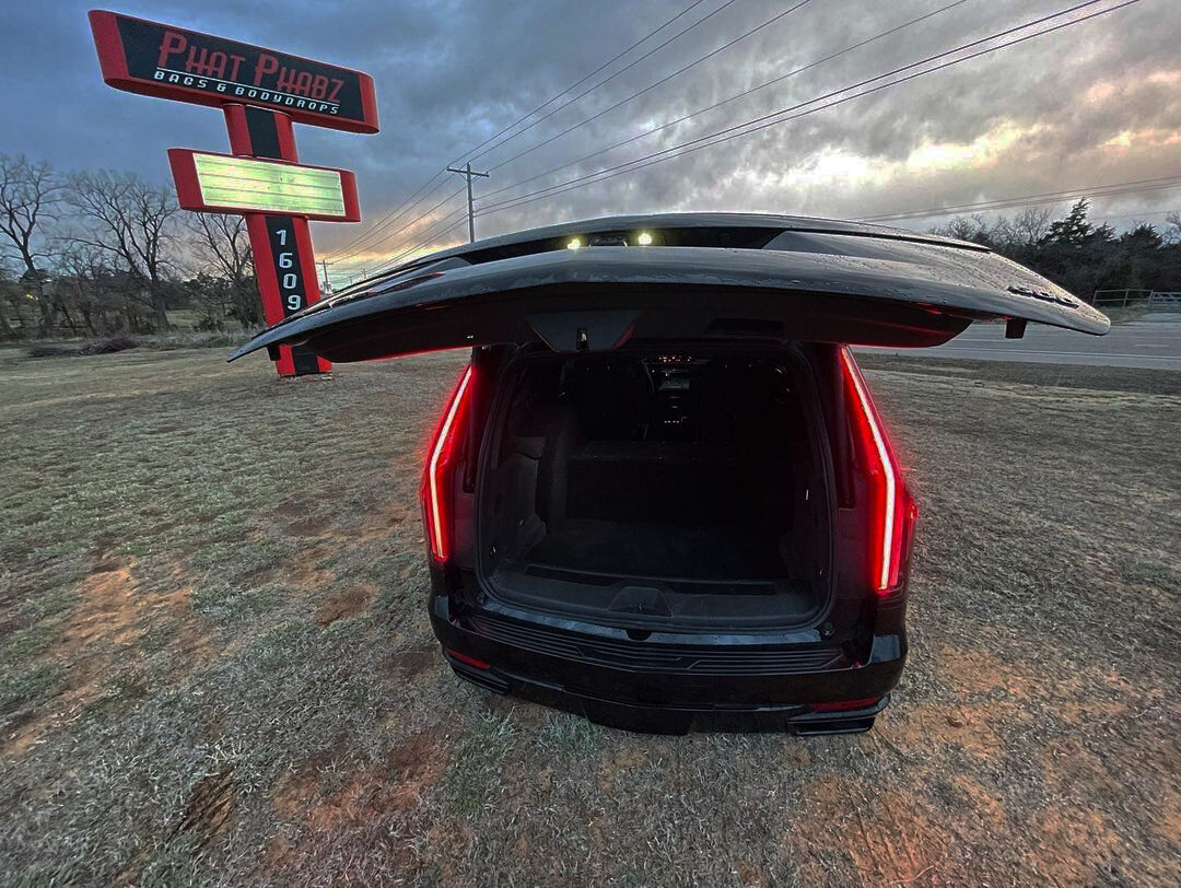 Cadillac Escalade лоурайдер