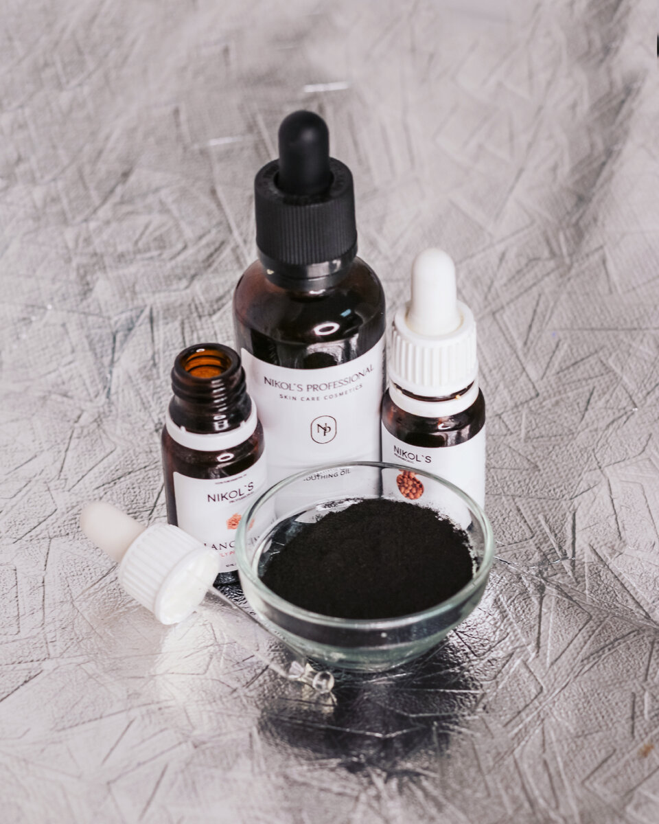 Это косметические масла для ухода за кожей. 