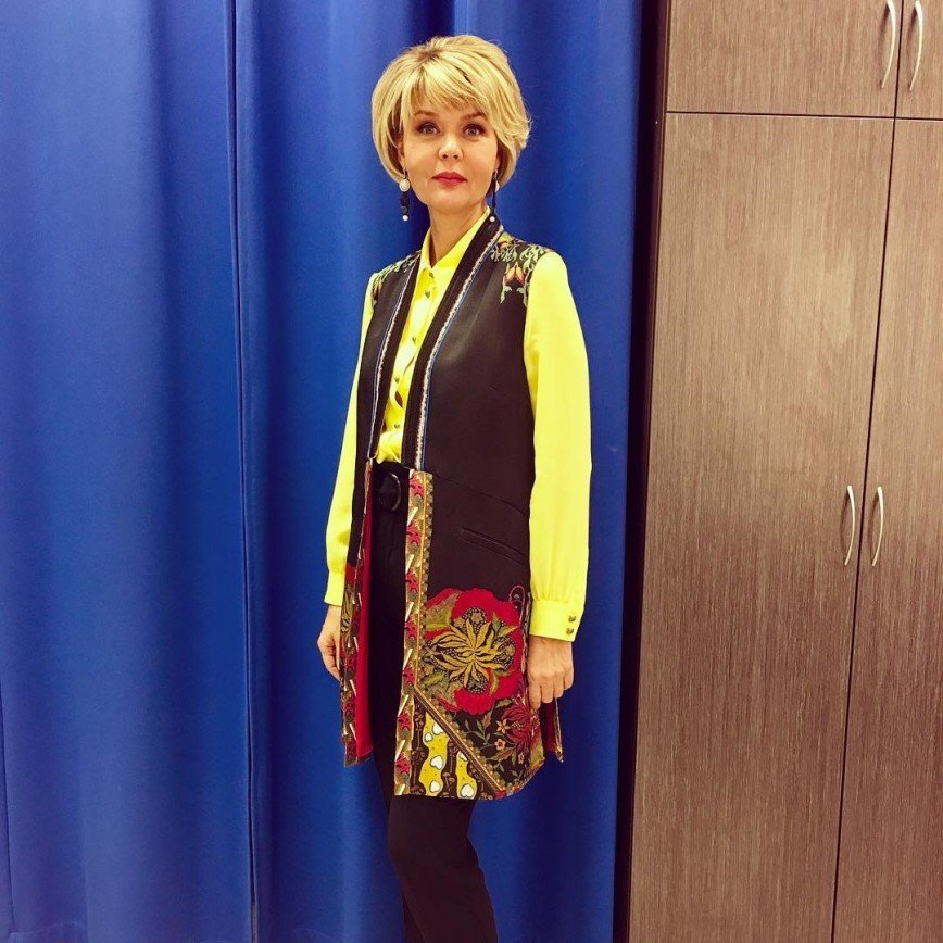 Юлия Меньшова, как одеваются женщины 50+