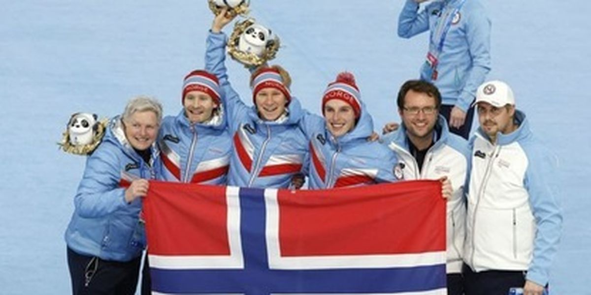 Медали норвегии на зимних олимпийских играх. Олимпийские игры в норвегии. Олимпийские игры в норвегии. Норвежские лыжники в пекине на олимпиаде. Норвежские спортивные метисы призеры.