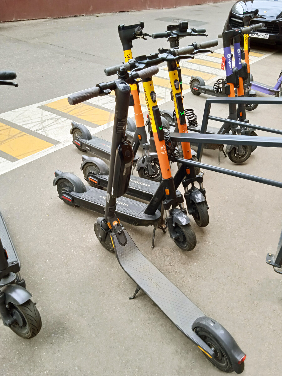 ES4 Kickscooter (фото автора)