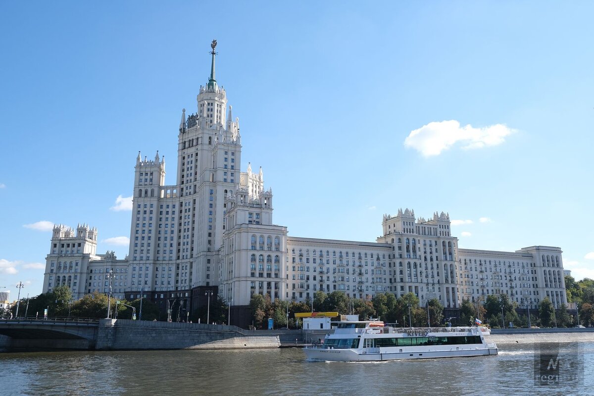    Парад судов в Москве Василий Иванов © ИА REGNUM