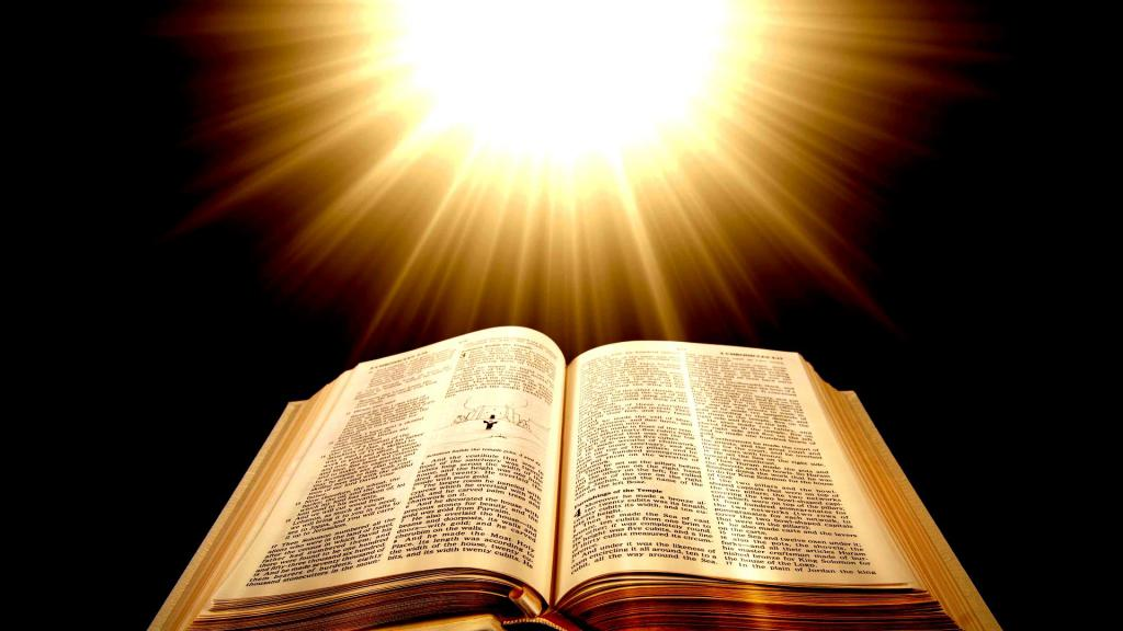 Слово Твое — светильник ноге моей и свет стезе моей. (Пс.118:105)