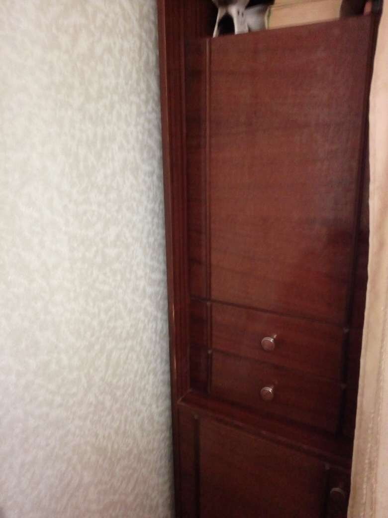 Ели отодвинуть штору