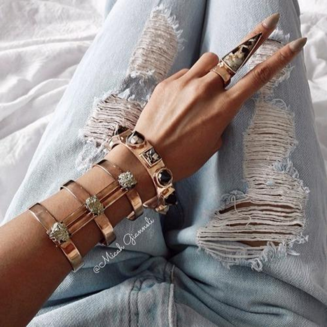 Вот такой сияющий максимализм сейчас в самом тренде