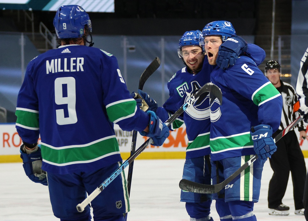 Голы: Бигл, 03:45 — 1:0; Руссель (Саттер), 22:09 — 2:0; Стечер (Саттер, Петтерссон), 26:49 — 3:0; Безер (Хьюз, Петтерссон), 28:06 — 4:0; Шварц (Данн, О’Райлли), 46:32 — 4:1; Мотт (Бигл, Саттер), 53:19 — 5:1; Шварц (Перрон, Пьетранджело), 58:38 — 5:2; Мотт, 59:10 — 6:2.