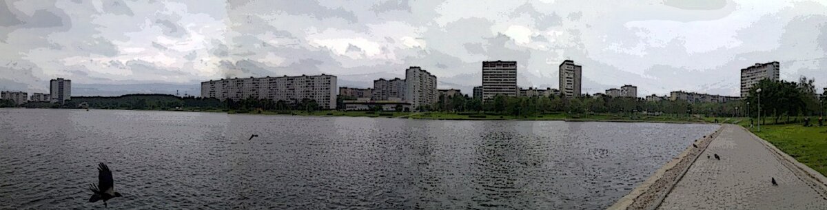 Попытка заснять панораму с мобильного. На фото Гольяновский пруд. 