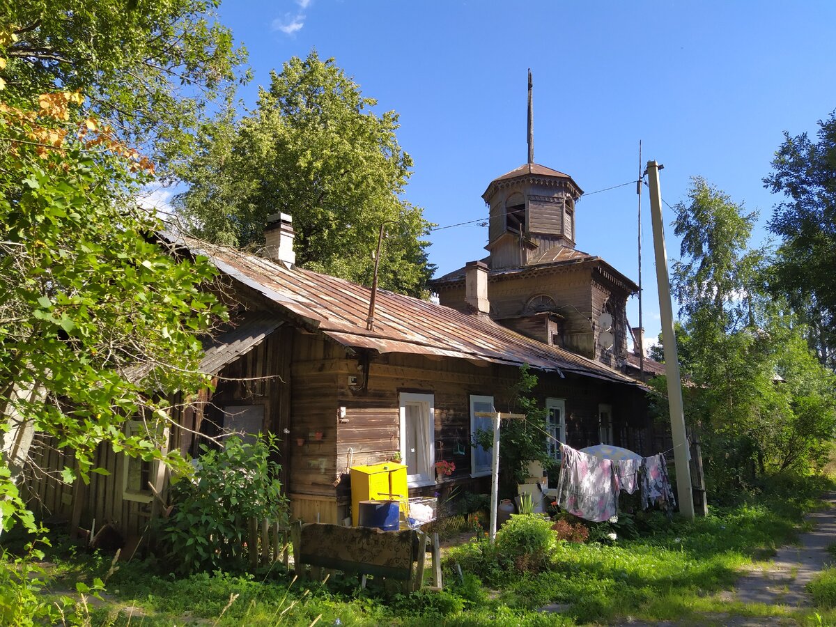 Старинный жилой дом в дружная горка. Дружная горка гатчинский стекольный завод. Кирха дружная горка. Дружная горка ул ленина. Посёлок дружная горка ленинградская область.