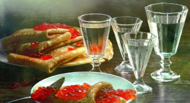 Насчет затяжных новогодних каникул не высказался только ленивый. Мол, устали есть и пить. А ведь есть еще майские праздники, выходные, дни рождения, различные даты… И все это предполагает застолье. Гостеприимные хозяева подают всевозможные напитки, и далеко не все знают, как их употреблять и чем лучше закусывать. #водка #закуска #холодныезакуски #горячиезакуски #коньяк  #вино #Синочкин #домашнийкруг