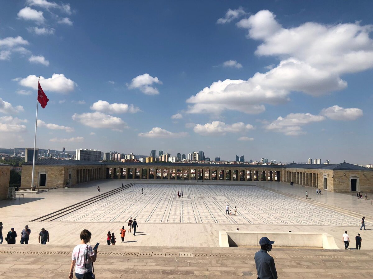 Аны́ткаби́р (тур. Anıtkabir)