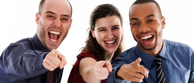 Да-Да они хохочат над моими шутками,честно, я не зануда, я вообще тот еще комик(