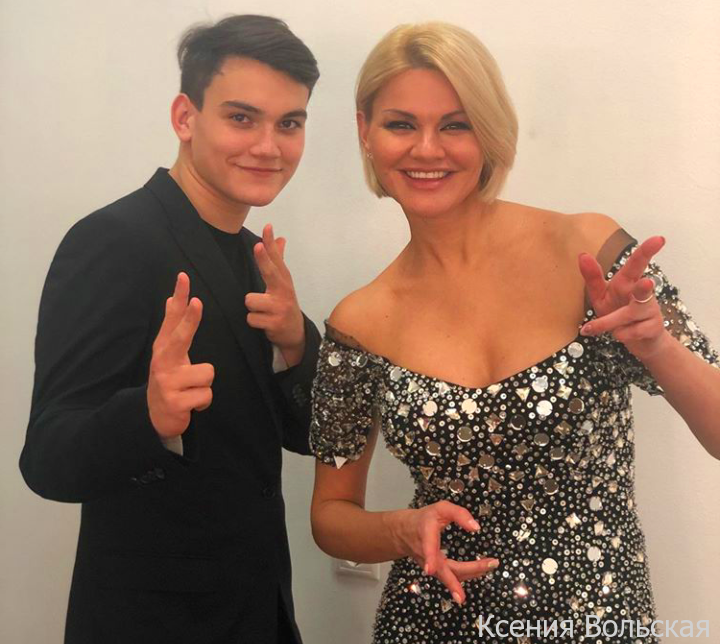 Ирина со старшим сыном Александром (от брака с шансонье Михаилом Кругом)