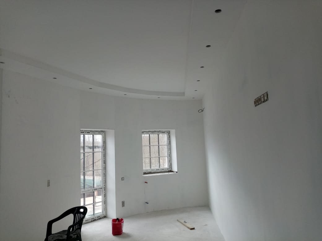 Стена полу круглой формы из гипсокартона 