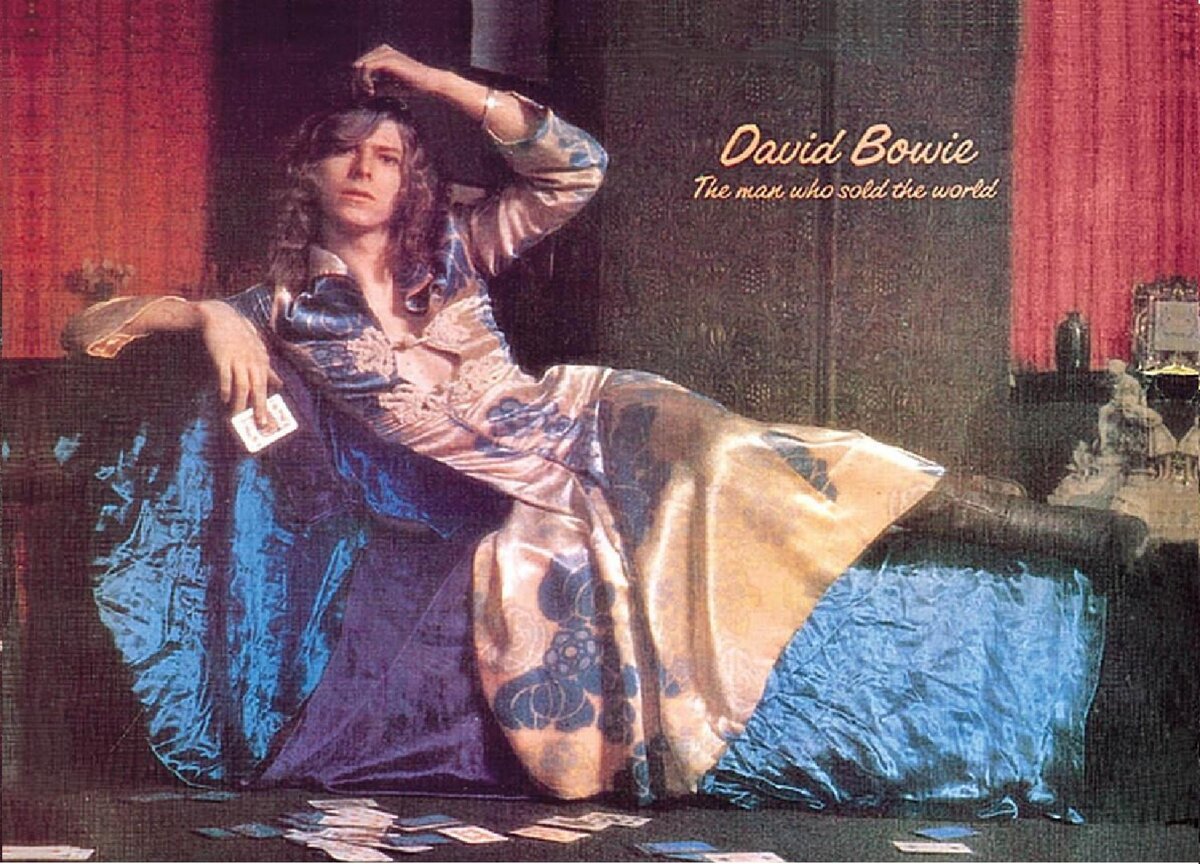 Фрагмент обложки альбома David Bowie "The Man Who Sold The World" (1970) 