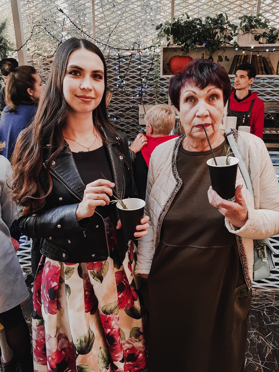 Улыбаемся и машем 