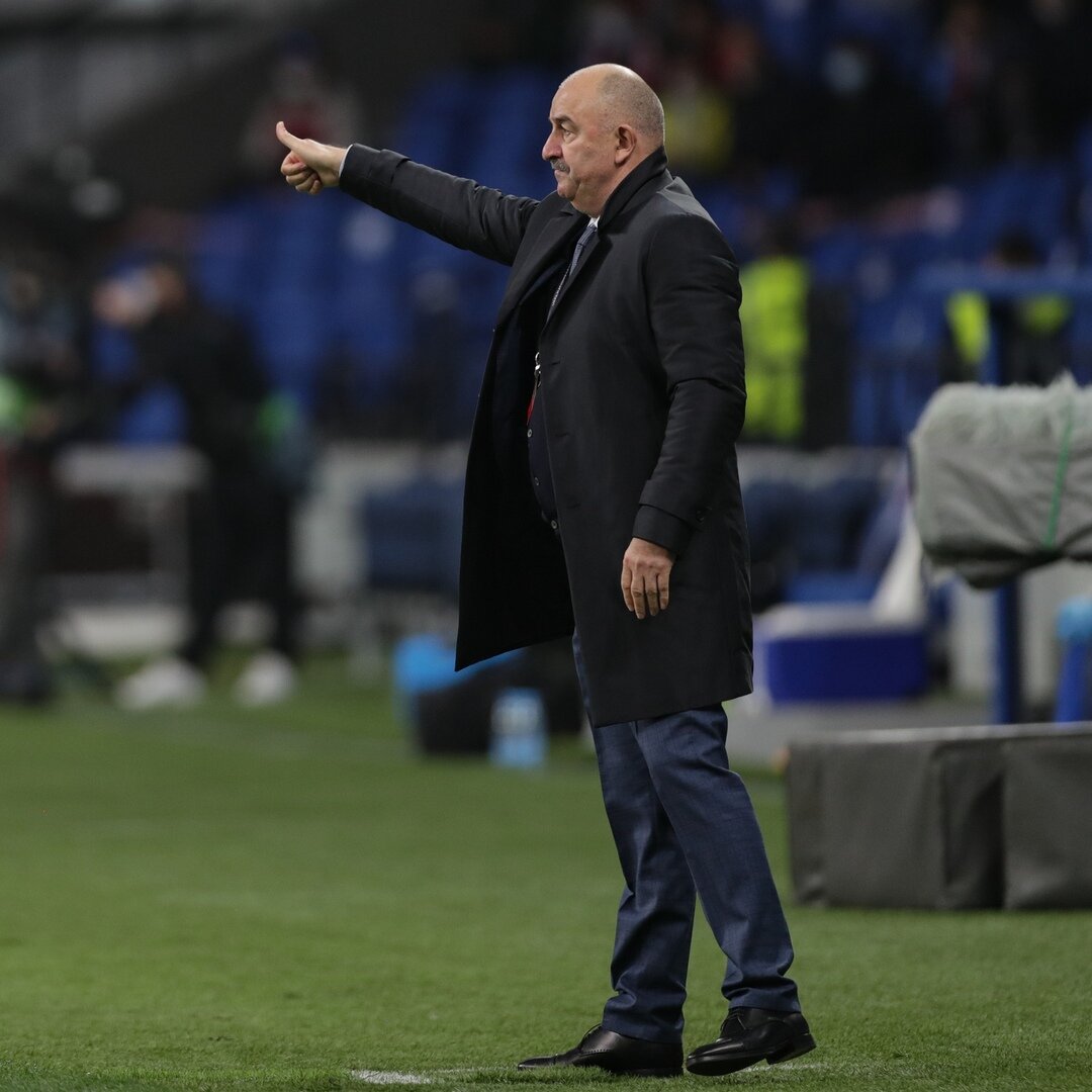 Главный тренер сборной России Станислав Черчесов. Фото - РФС.