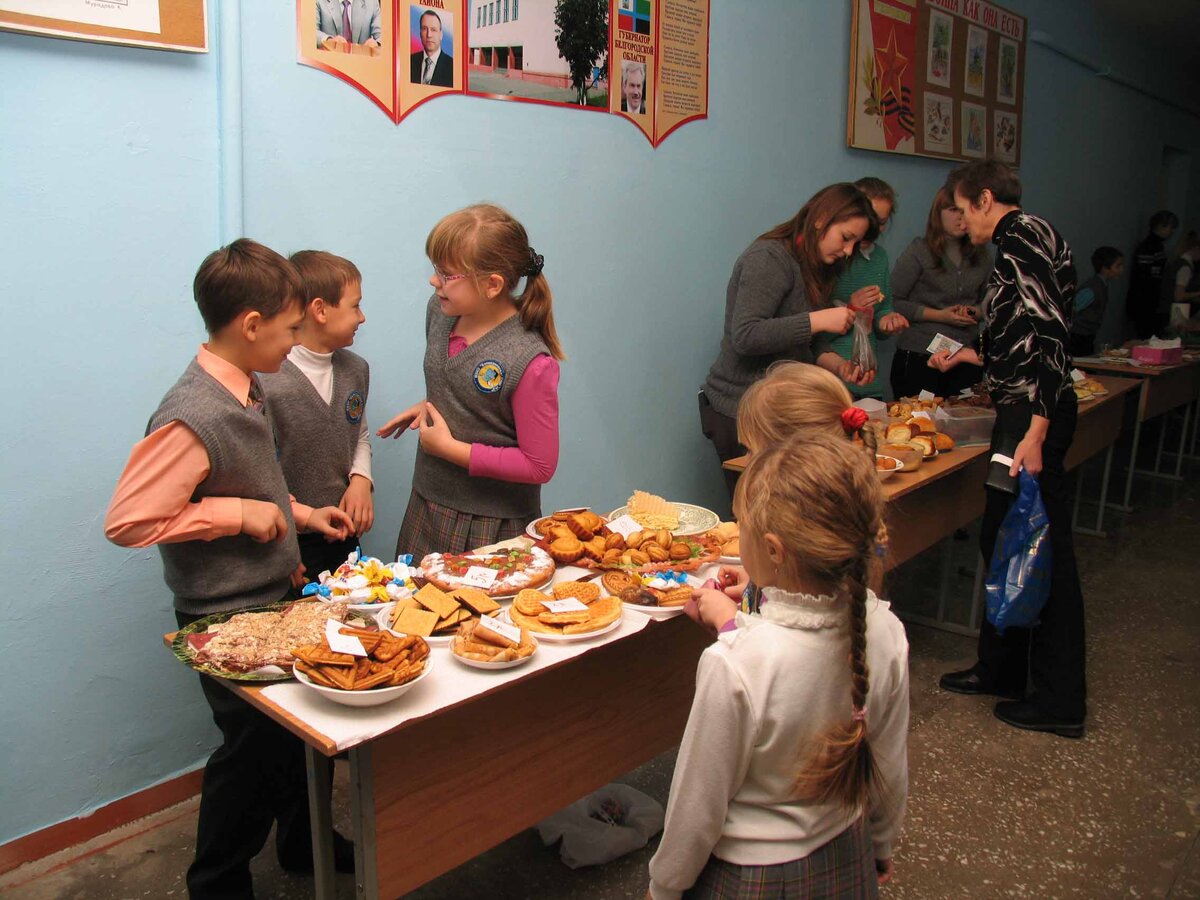 Продажа выпечки в школе