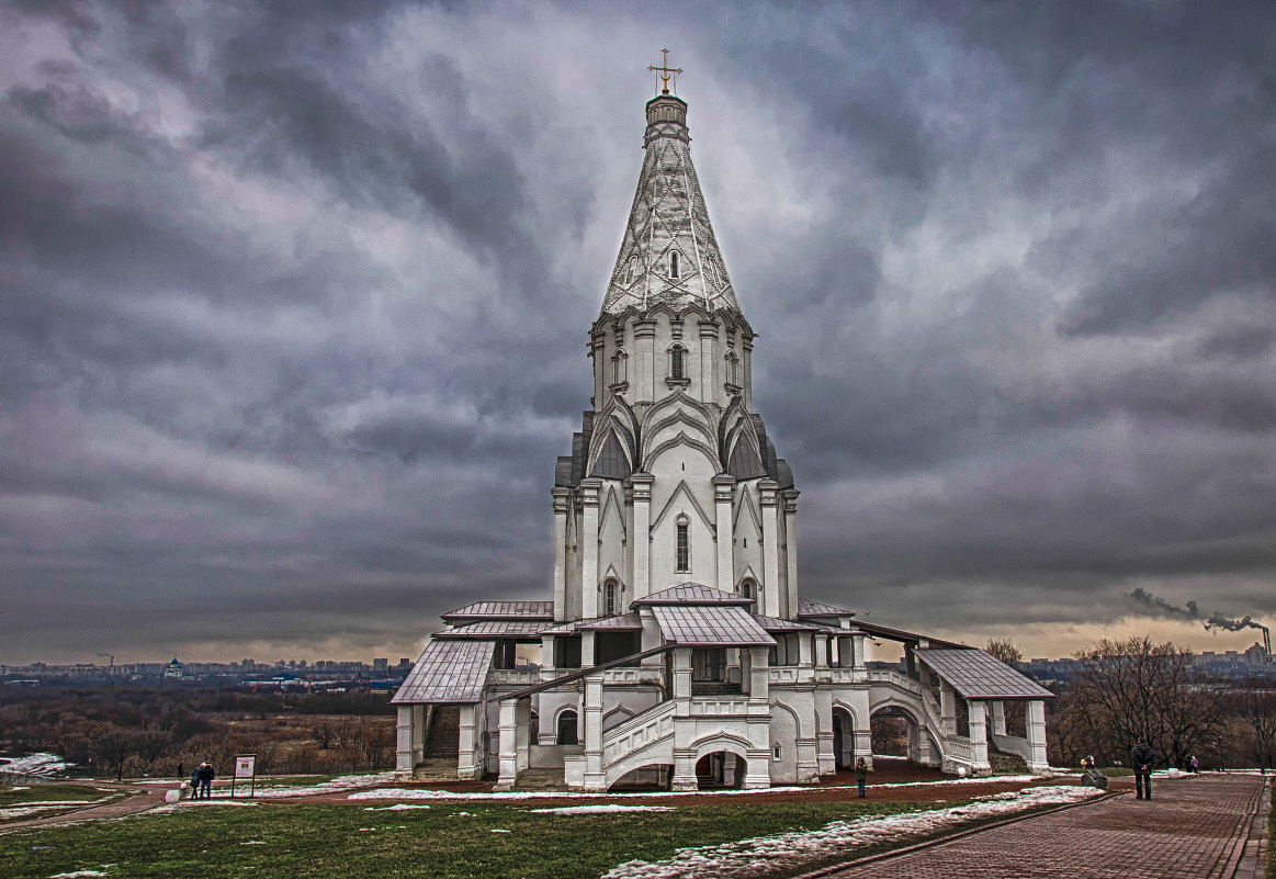 Коломенская церковь в каком веке