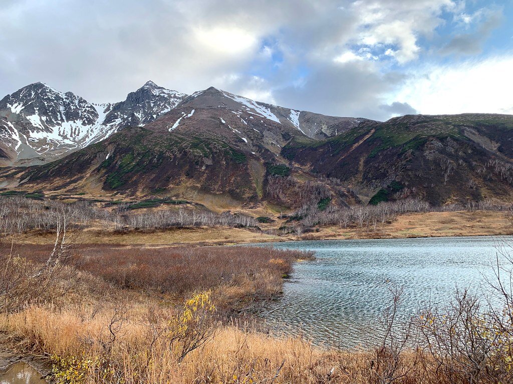 Погода вачкажец камчатка. Осенний Вачкажец Камчатка. Вачкажец осенью Камчатка. Гора Вачкажец Камчатка осень. Вачкажец поход.