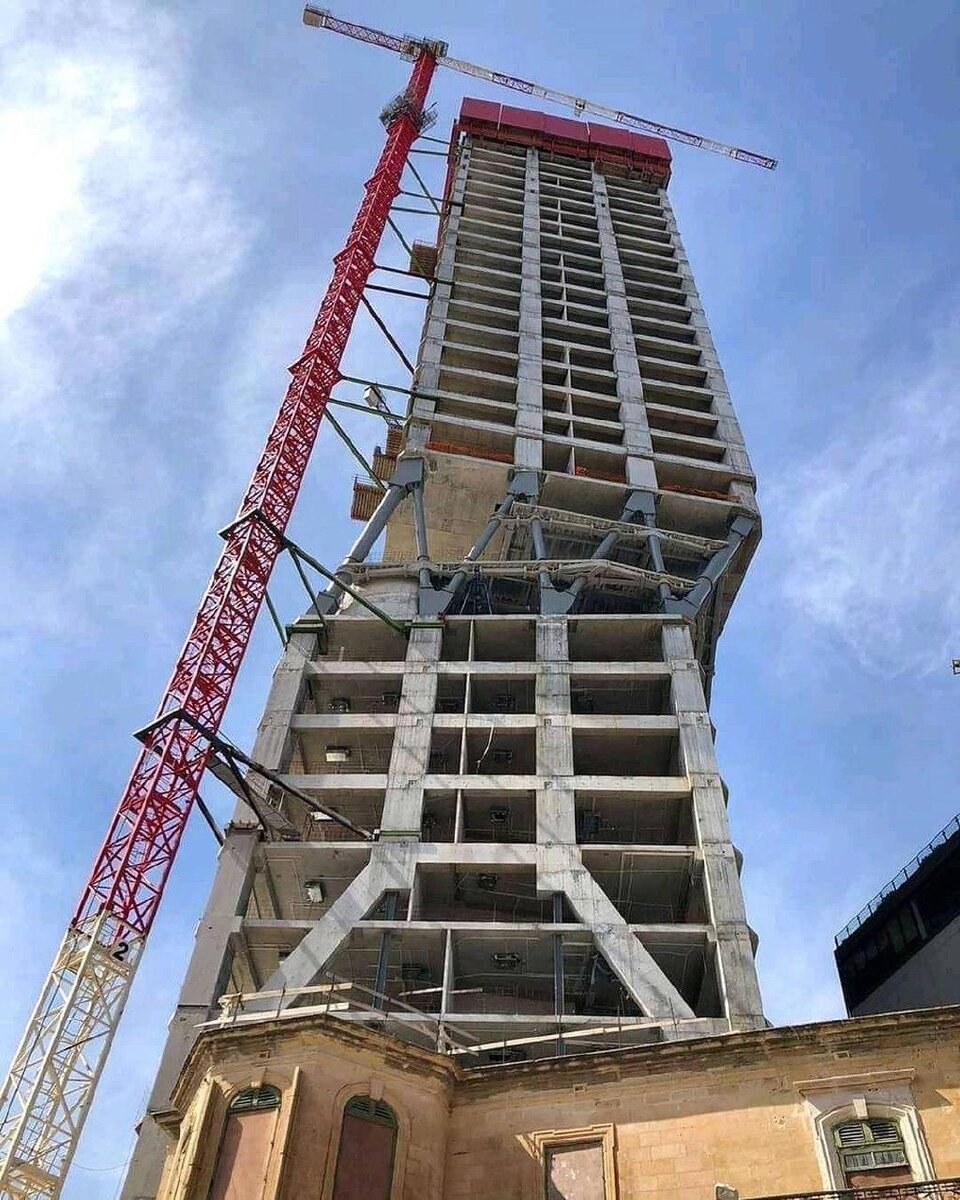 Фото by Skyscraper Engineering https://www.instagram.com/p/CF9oa8al5UD/  