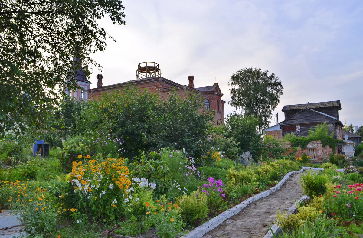 Крестовоздвиженский женский монастырь