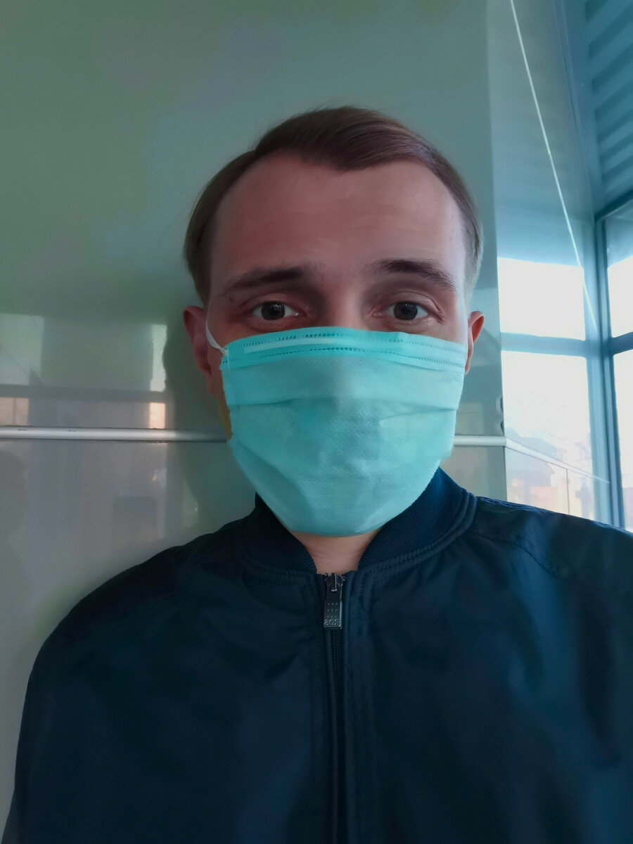 Стою в очереди за сим-картой