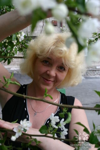 Фото из личного альбома. Когда ещё была блондинкой... и чушь прекрасную несла )))