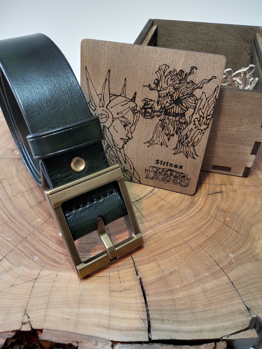 Ремень в коробочке